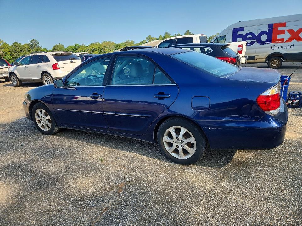 51528506 :رقم المزاد ، 4T1BF30K25U089060 vin ، 2005 Toyota Camry مزاد بيع