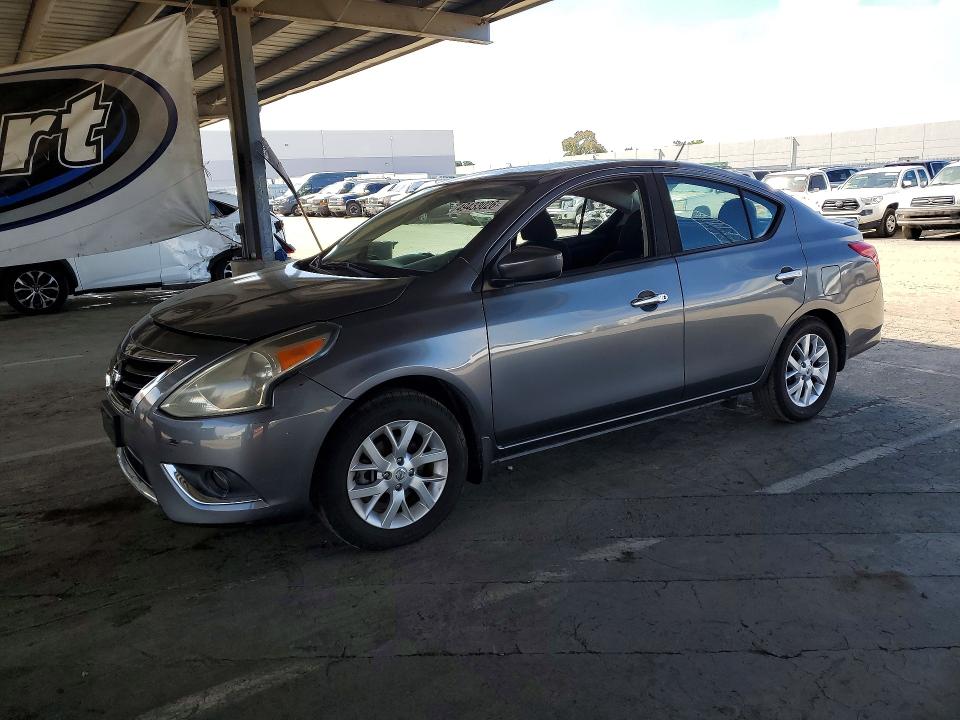 Auction sale of the 2017 Nissan Versa, vin: 3N1CN7AP8HL802476, lot number: 49433026