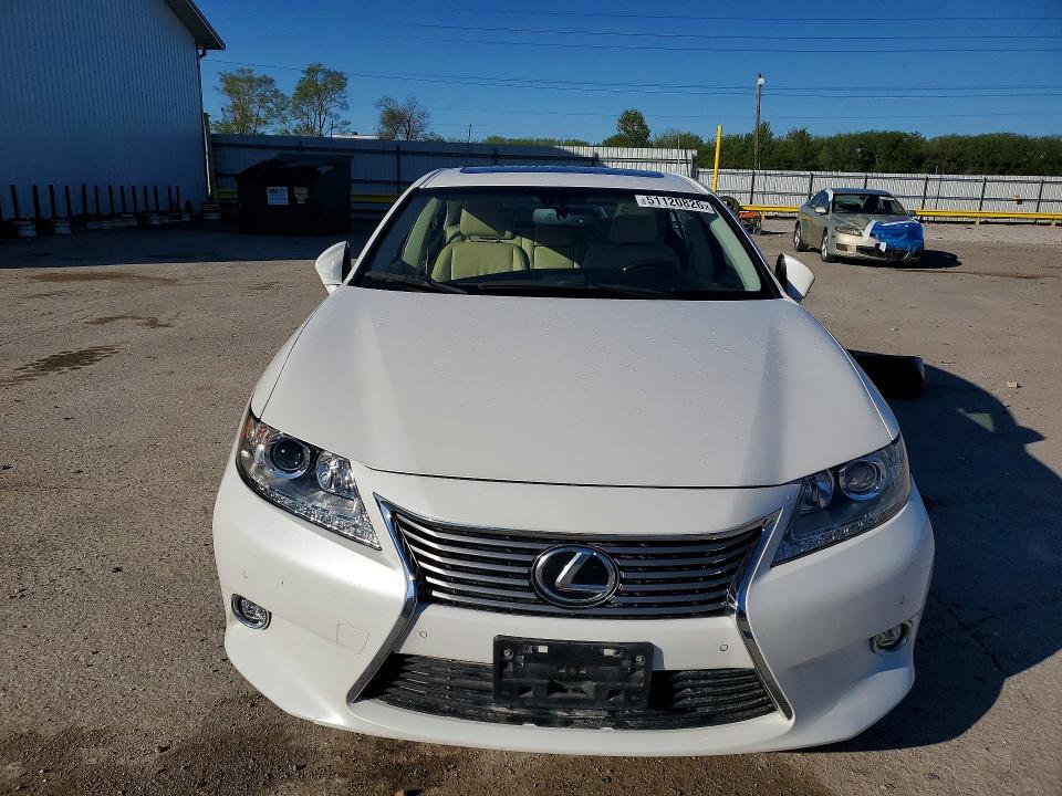 Продажа на аукционе авто 2015 Lexus Es, vin: JTHBK1GG0F2210802, номер лота: 51120826