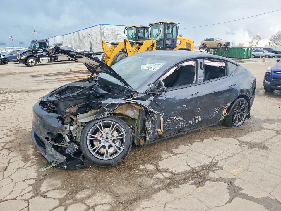 2025 Tesla Model Y მანქანა იყიდება აუქციონზე, vin: 7SAYGDEE5SF256460, აუქციონის ნომერი: 49565256