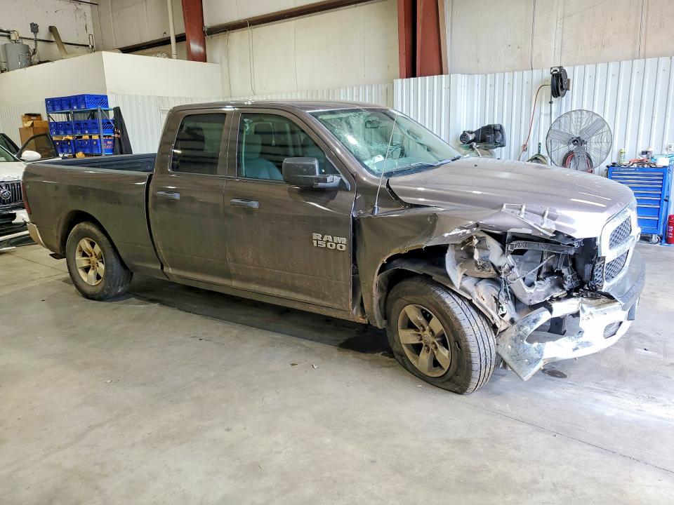 50504106 :رقم المزاد ، 1C6RR6FG3JS324528 vin ، 2018 Ram 1500 مزاد بيع