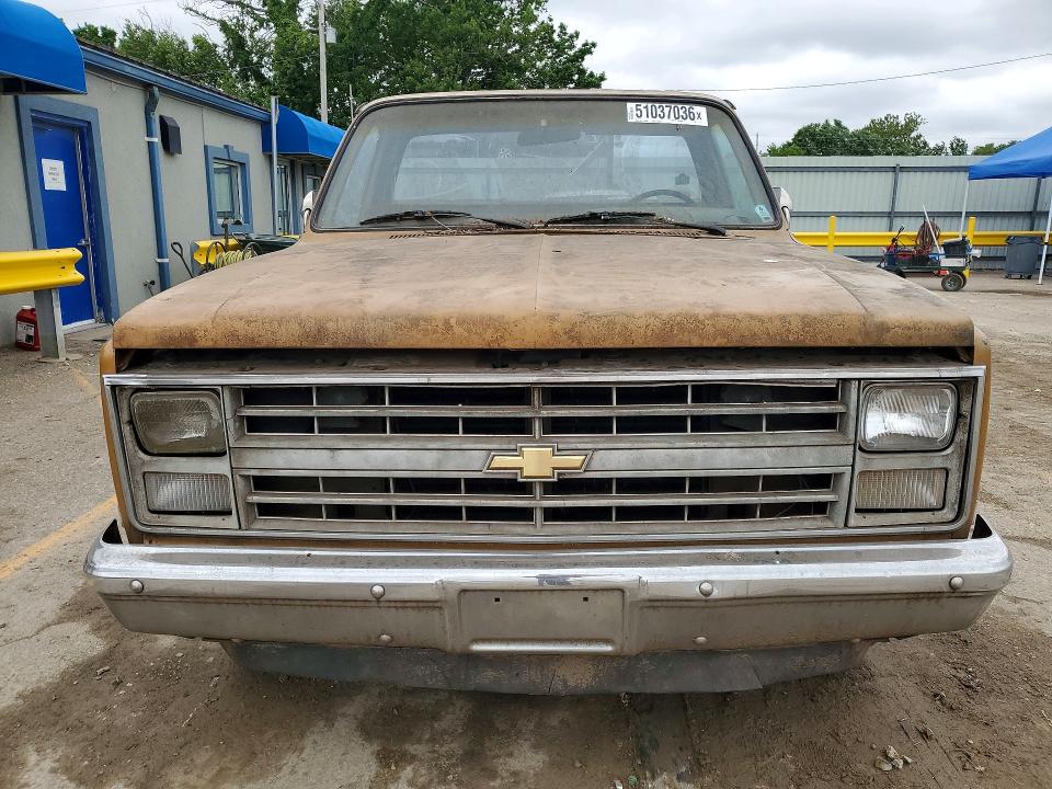 1985 Chev C10 მანქანა იყიდება აუქციონზე, vin: 1GCDC14H7FS135102, აუქციონის ნომერი: 51037036
