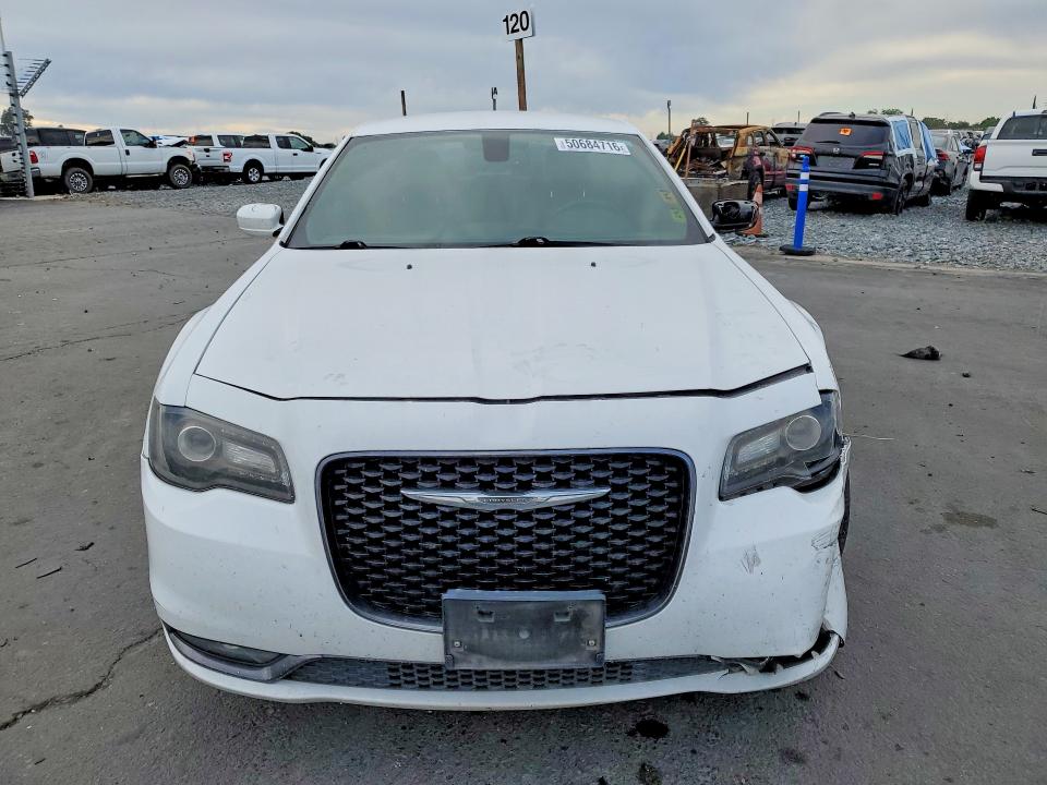 Продажа на аукционе авто 2016 Chrysler 300, vin: 2C3CCABG5GH233807, номер лота: 50684716