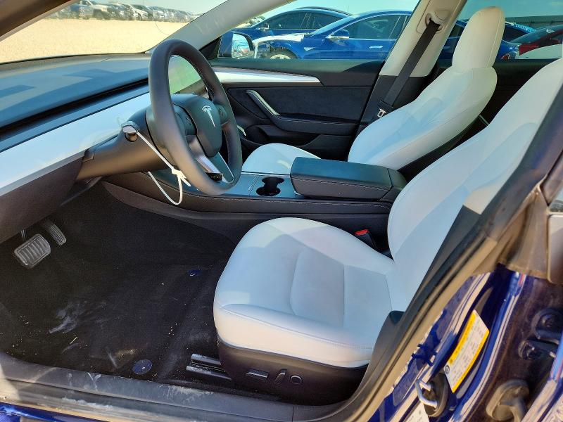 2022 Tesla Model 3 მანქანა იყიდება აუქციონზე, vin: 5YJ3E1EA1NF355077, აუქციონის ნომერი: 77606145