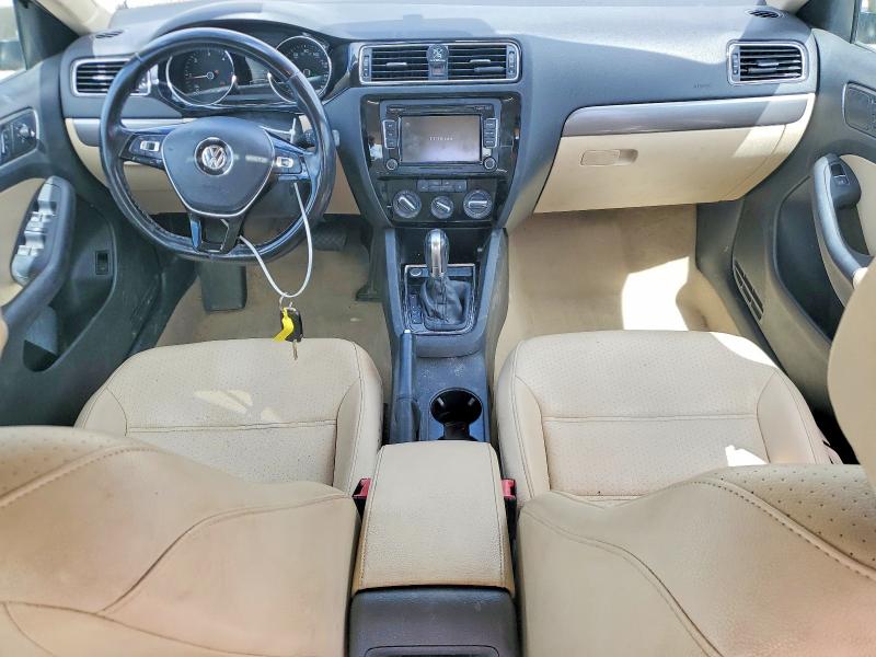 49471956 :رقم المزاد ، 3VWLA7AJ0FM403649 vin ، 2015 Volkswagen Jetta مزاد بيع