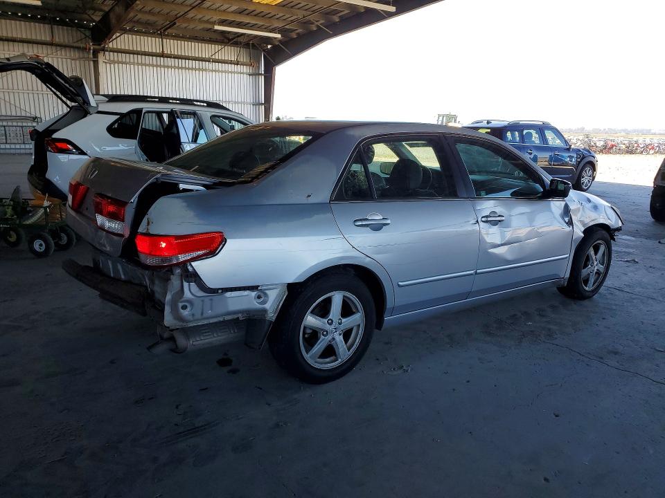 2003 Honda Accord მანქანა იყიდება აუქციონზე, vin: JHMCM566X3C076305, აუქციონის ნომერი: 49049786