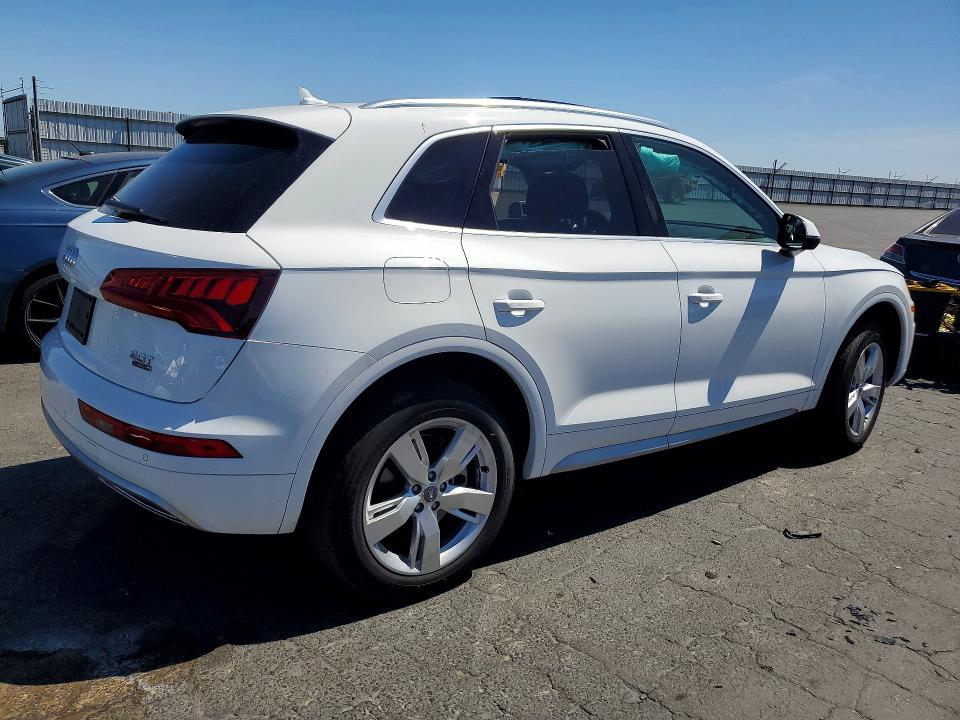 48525906 :رقم المزاد ، WA1BNAFY9J2043054 vin ، 2018 Audi Q5 مزاد بيع