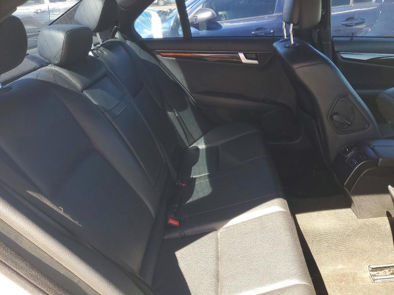 50968046 :رقم المزاد ، WDDGF4HB8ER306737 vin ، 2014 Mercedes-benz C مزاد بيع