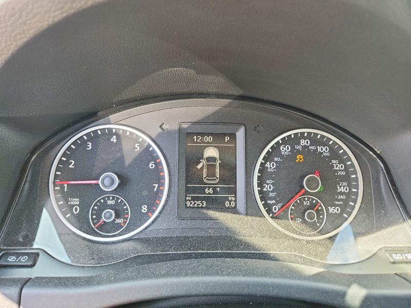 Продажа на аукционе авто 2017 Volkswagen Tiguan, vin: WVGBV7AX8HK052504, номер лота: 51110046