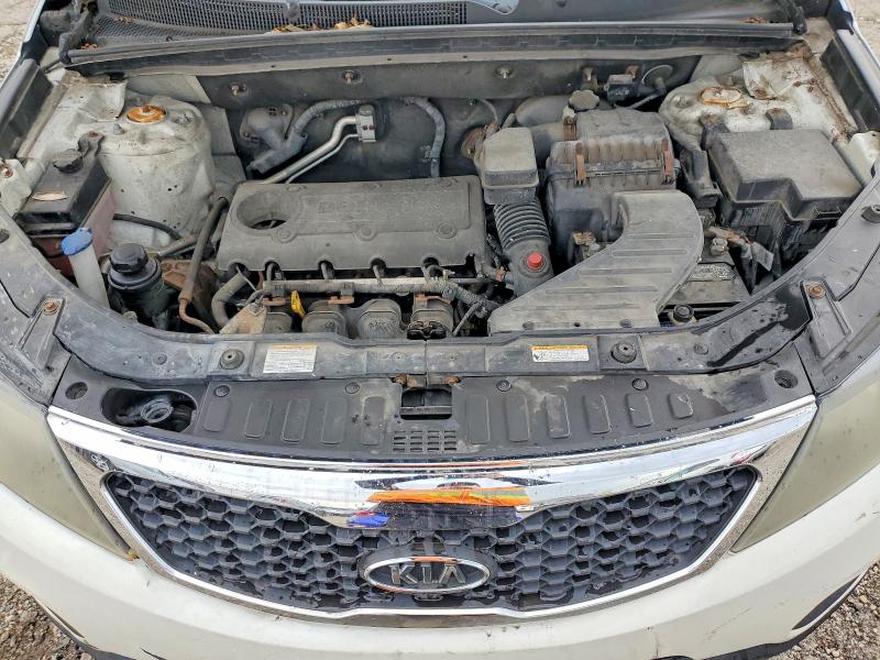 48937596 :رقم المزاد ، 5XYKT4A12BG052693 vin ، 2011 Kia Sorento مزاد بيع