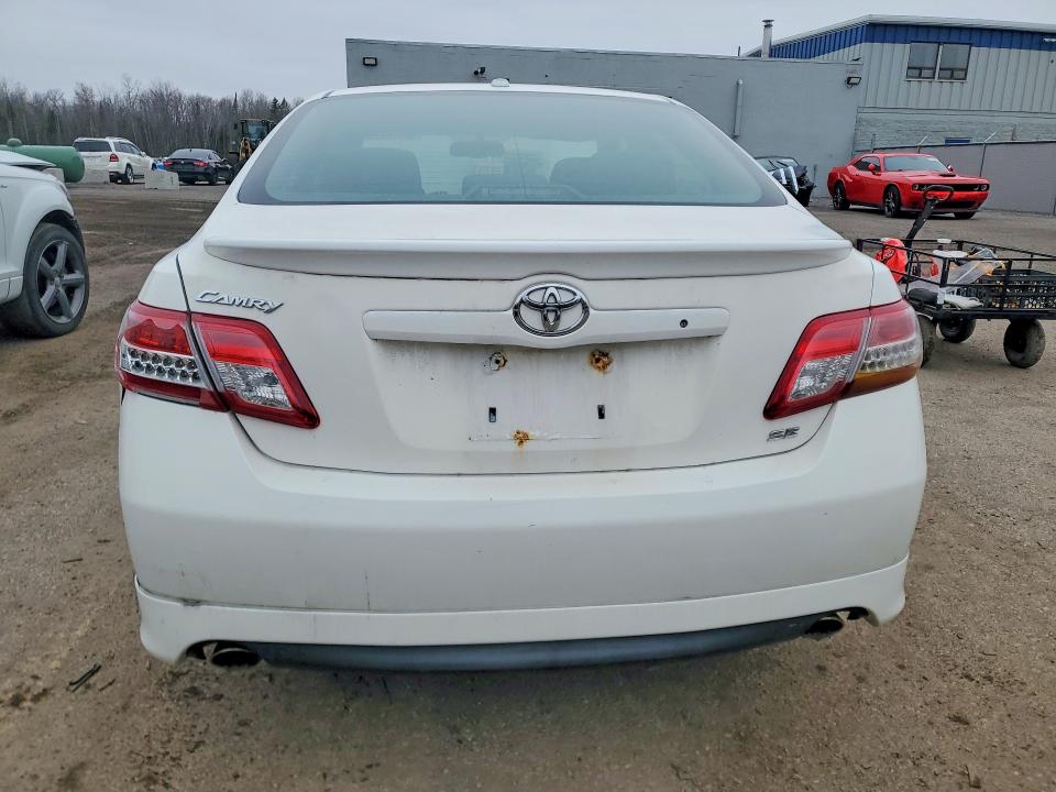 2011 Toyota Camry მანქანა იყიდება აუქციონზე, vin: 4T1BF3EK1BU638526, აუქციონის ნომერი: 48472276