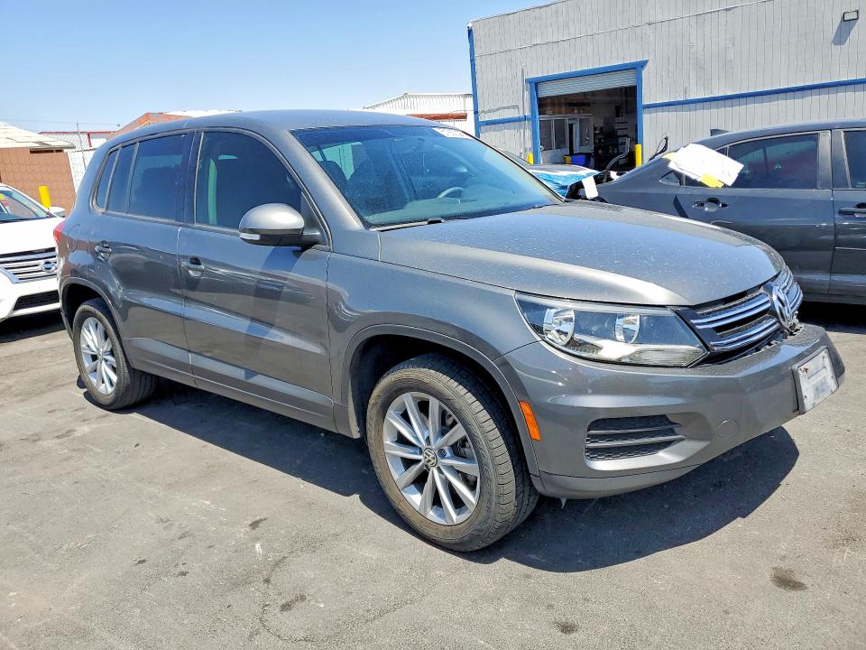 Продаж на аукціоні авто 2017 Volkswagen Tiguan, vin: WVGAV7AX7HK046141, номер лоту: 51360026