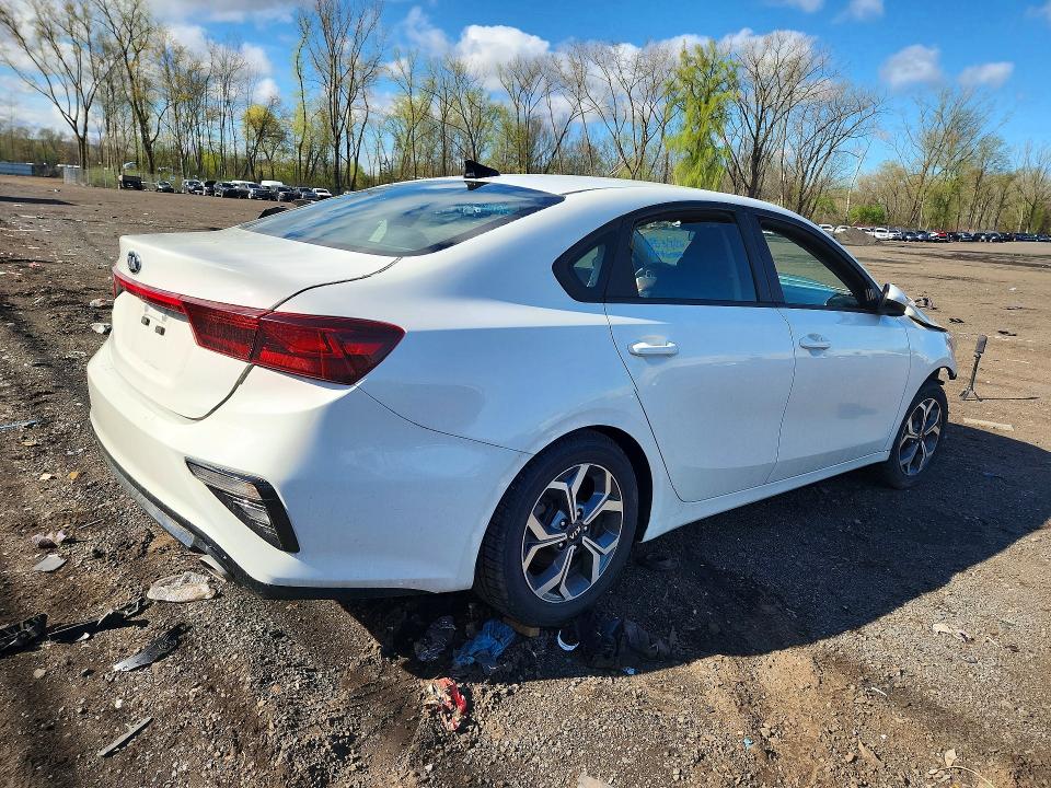 Продажа на аукционе авто 2019 Kia Forte, vin: 3KPF24AD4KE124621, номер лота: 46904136