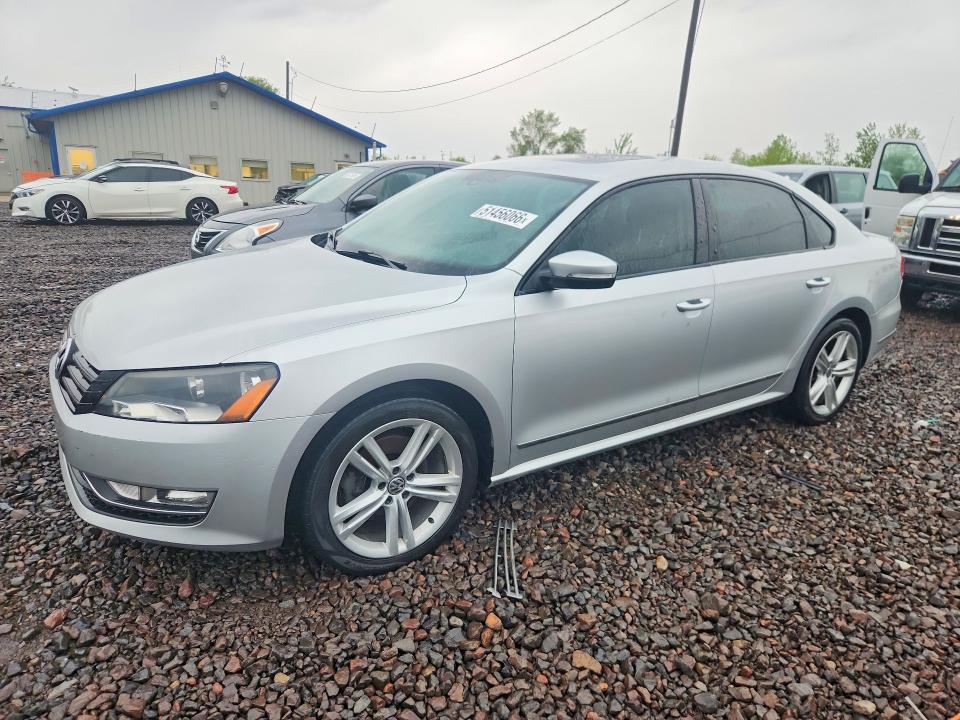 51456066 :رقم المزاد ، 1VWCN7A33EC100130 vin ، 2014 Volkswagen Passat مزاد بيع