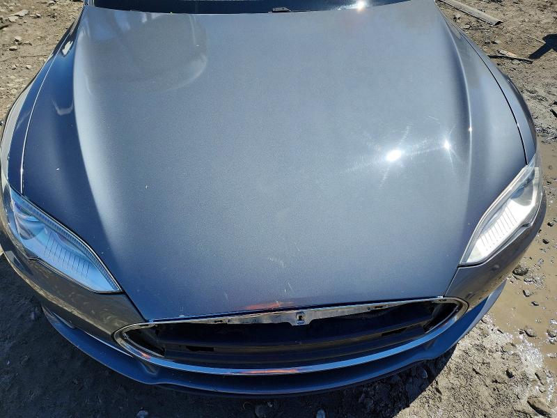 48944606 :رقم المزاد ، 5YJSA1CN3DFP03442 vin ، 2013 Tesla Model S مزاد بيع