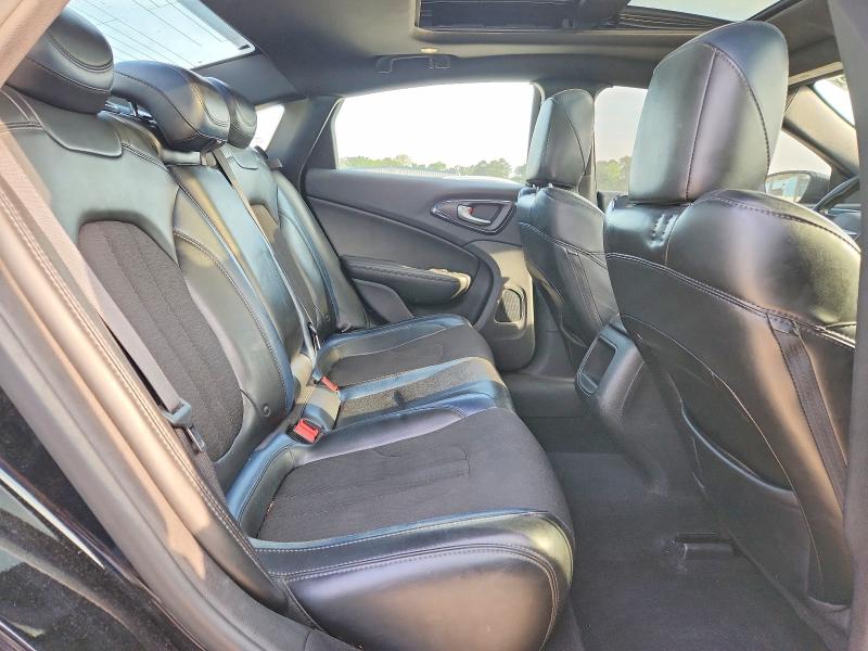 48658266 :رقم المزاد ، 1C3CCCBB3GN112166 vin ، 2016 Chrysler 200 مزاد بيع