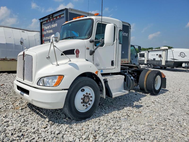 Продажа на аукционе авто 2015 Kenworth T330, vin: 2XKHAJ7X8FM462735, номер лота: 46213776