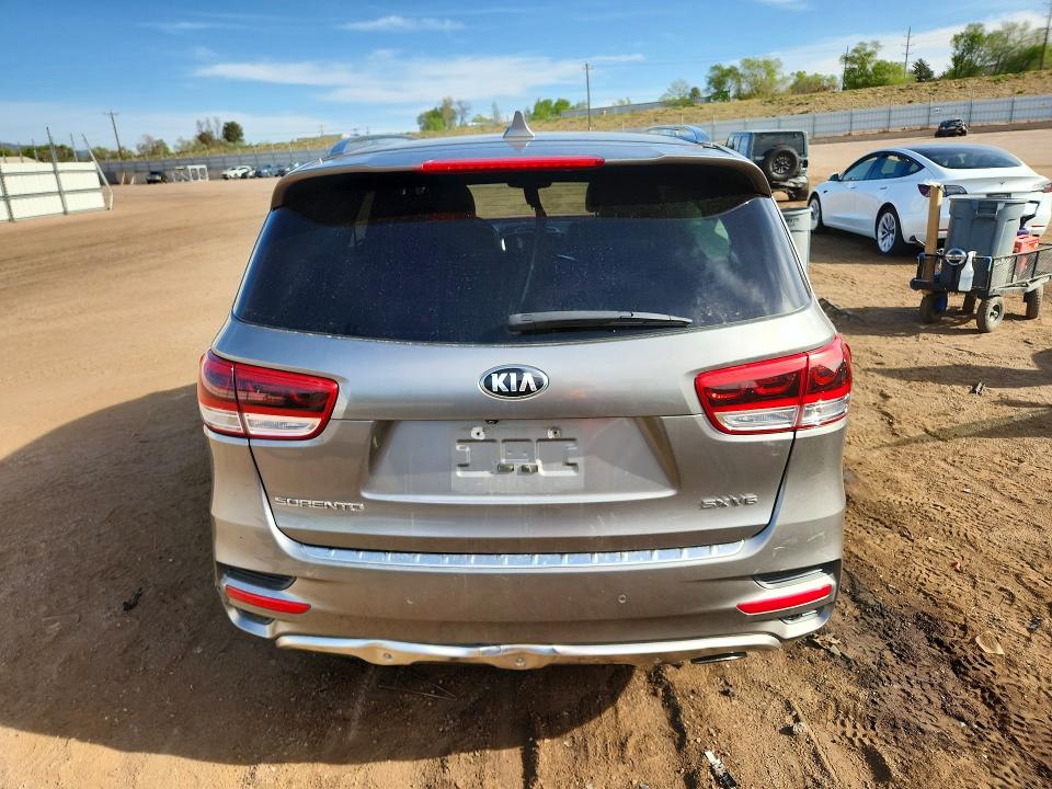 2018 Kia Sorento მანქანა იყიდება აუქციონზე, vin: 5XYPKDA54JG377842, აუქციონის ნომერი: 50389116