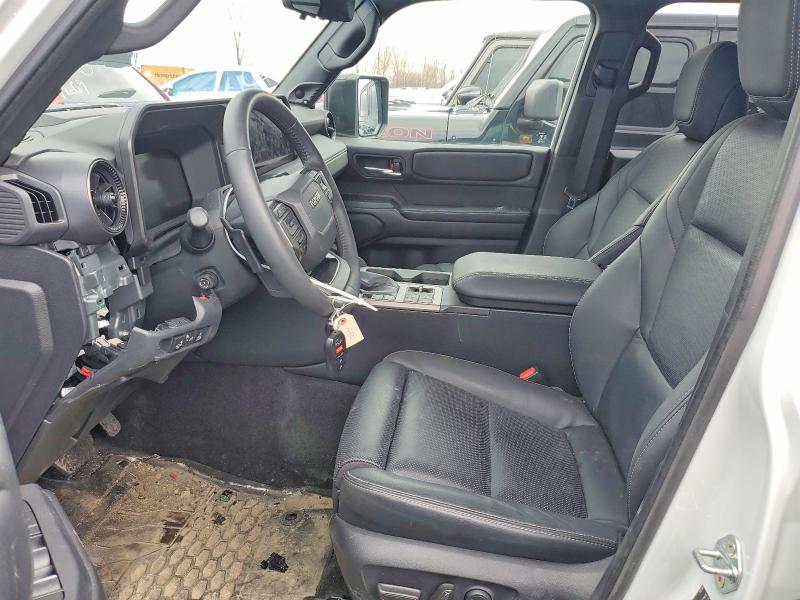 47933556 :رقم المزاد ، JTEABFAJ1S5009719 vin ، 2025 Toyota Land Cruiser مزاد بيع