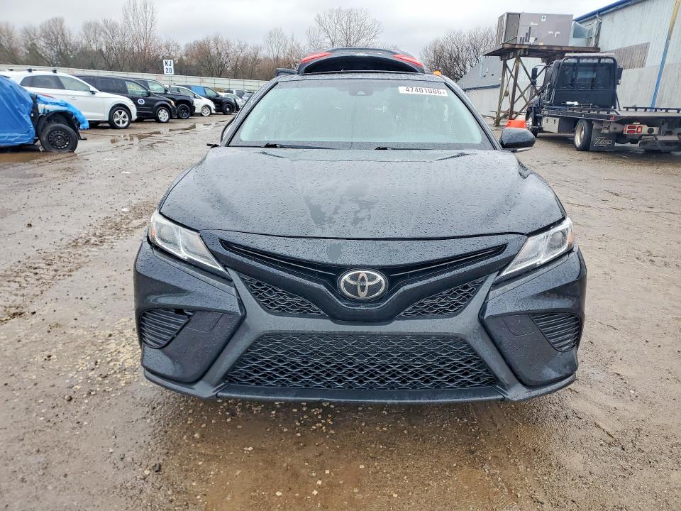 Продажа на аукционе авто 2018 Toyota Camry, vin: JTNB11HK6J3000694, номер лота: 47401086
