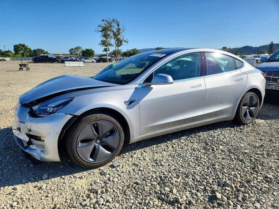 Продажа на аукционе авто 2018 Tesla Model 3, vin: 5YJ3E1EB8JF127645, номер лота: 48210796