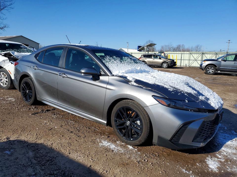 48978376 :رقم المزاد ، 4T1DBADK7SU541857 vin ، 2025 Toyota Camry مزاد بيع