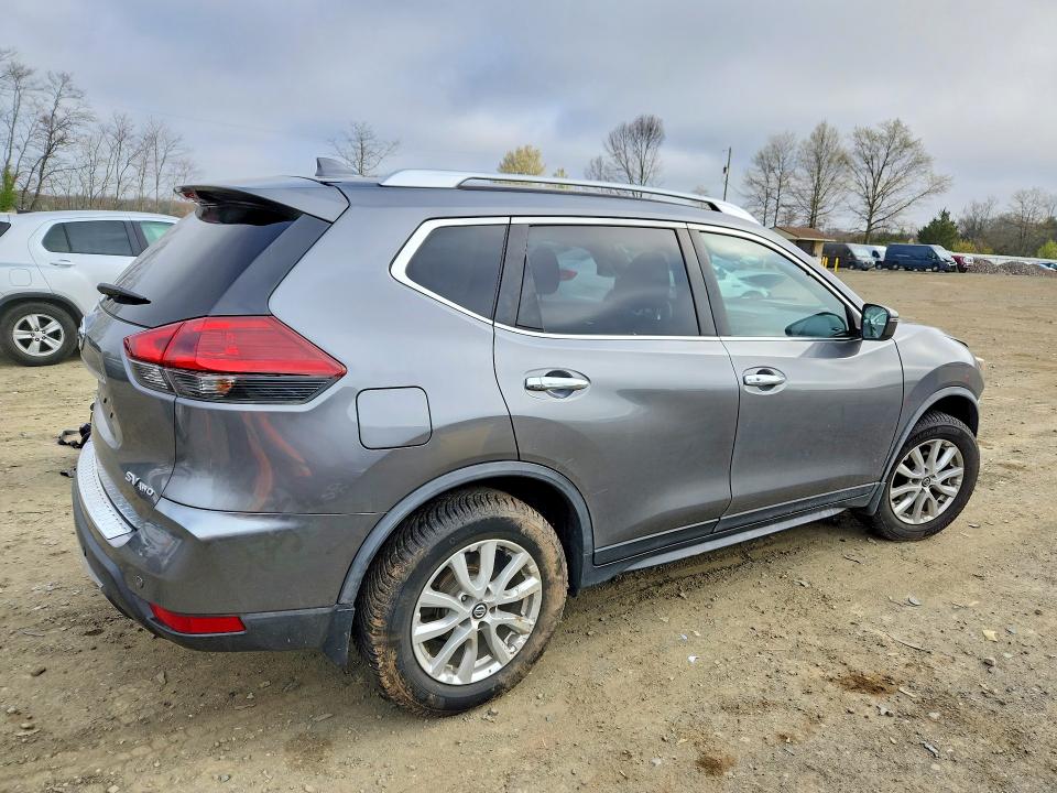 49018846 :رقم المزاد ، JN8AT2MV0LW115975 vin ، 2020 Nissan Rogue مزاد بيع