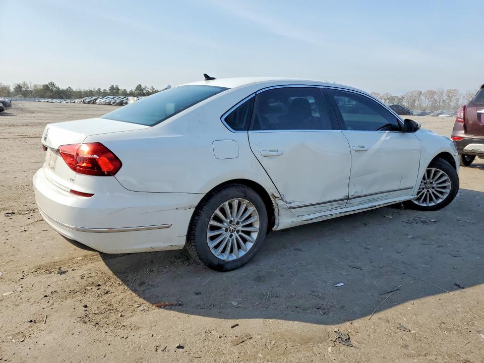Продажа на аукционе авто 2016 Volkswagen Passat, vin: 1VWBT7A32GC011623, номер лота: 48703376