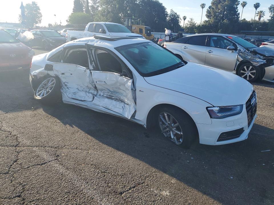48515426 :رقم المزاد ، WAUFFAFL5EN045779 vin ، 2014 Audi A4 مزاد بيع