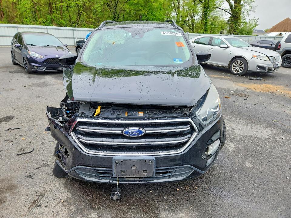 2018 Ford Escape მანქანა იყიდება აუქციონზე, vin: 1FMCU9GD2JUB34450, აუქციონის ნომერი: 51769006