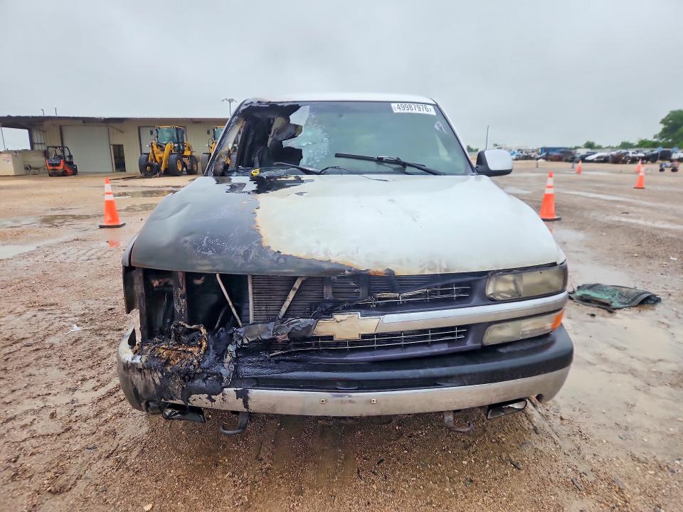 Продаж на аукціоні авто 2000 Chevrolet Silverado, vin: 1GCEK19TXYE215497, номер лоту: 49987976
