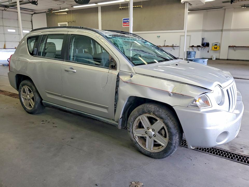 Продажа на аукционе авто 2010 Jeep Compass, vin: 1J4NF4FB5AD601672, номер лота: 49597866