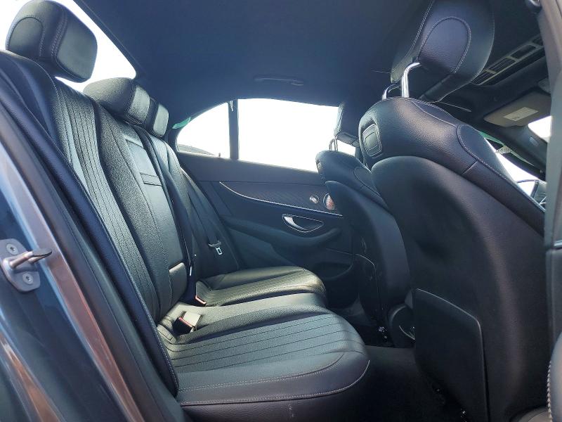 48201056 :رقم المزاد ، WDDZF4KB8JA314282 vin ، 2018 Mercedes-benz E مزاد بيع