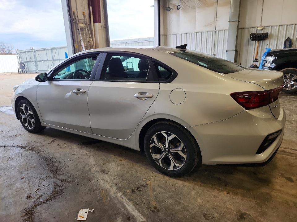 2021 Kia Forte მანქანა იყიდება აუქციონზე, vin: 3KPF24AD8ME341463, აუქციონის ნომერი: 49630126