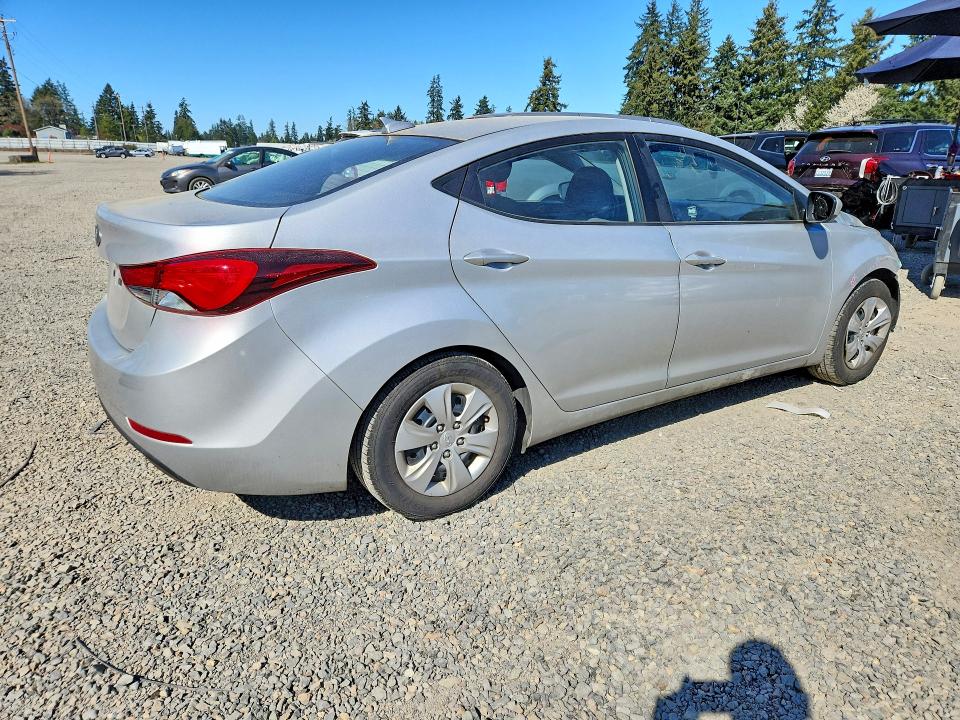 2016 Hyundai Elantra მანქანა იყიდება აუქციონზე, vin: 5NPDH4AE2GH681898, აუქციონის ნომერი: 49079516