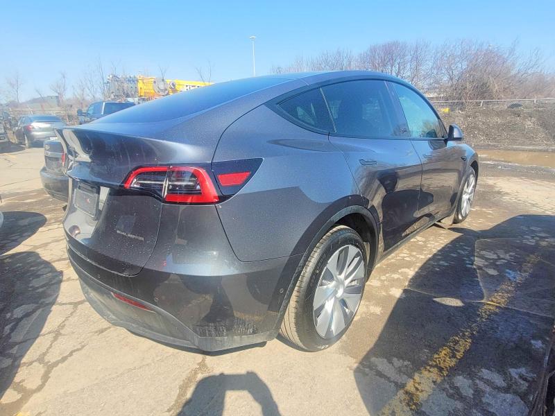 49428826 :رقم المزاد ، 7SAYGDEE8NF571970 vin ، 2022 Tesla Model Y مزاد بيع