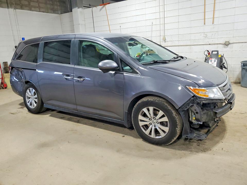 51661966 :رقم المزاد ، 5FNRL5H48FB026052 vin ، 2015 Honda Odyssey مزاد بيع