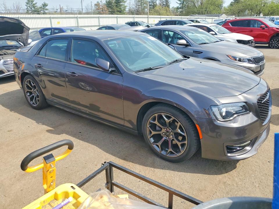 Aukcja sprzedaży 2017 Chrysler 300, vin: 2C3CCABG2HH582523, numer aukcji: 49990736