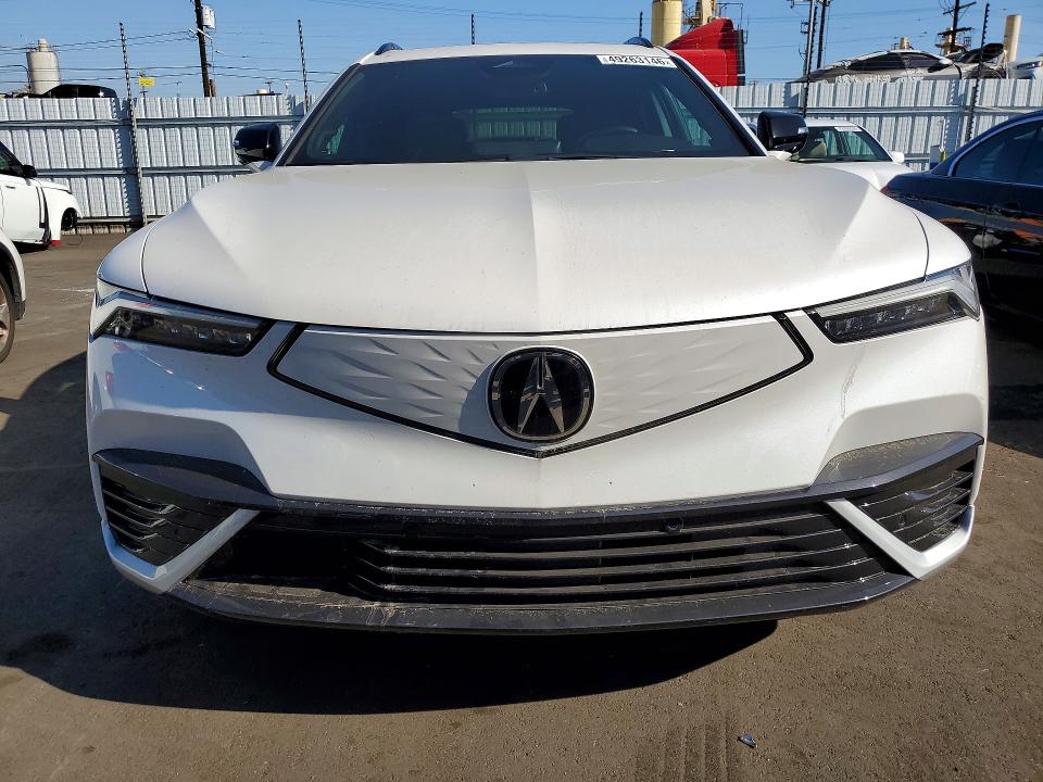 49263146 :رقم المزاد ، 4W5KHNRL7RZ508506 vin ، 2024 Acura Zdx مزاد بيع