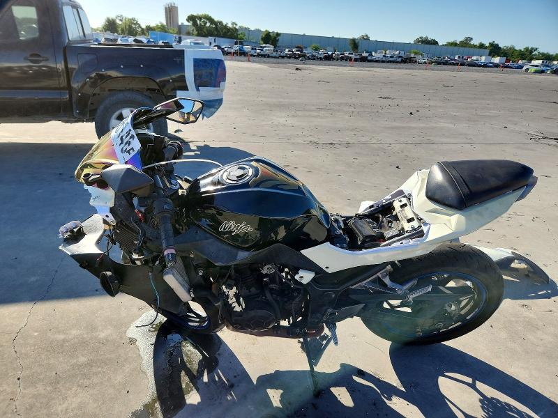 Продажа на аукционе авто 2014 Kawasaki Ex300, vin: JKAEX8B12EDA06191, номер лота: 50906146