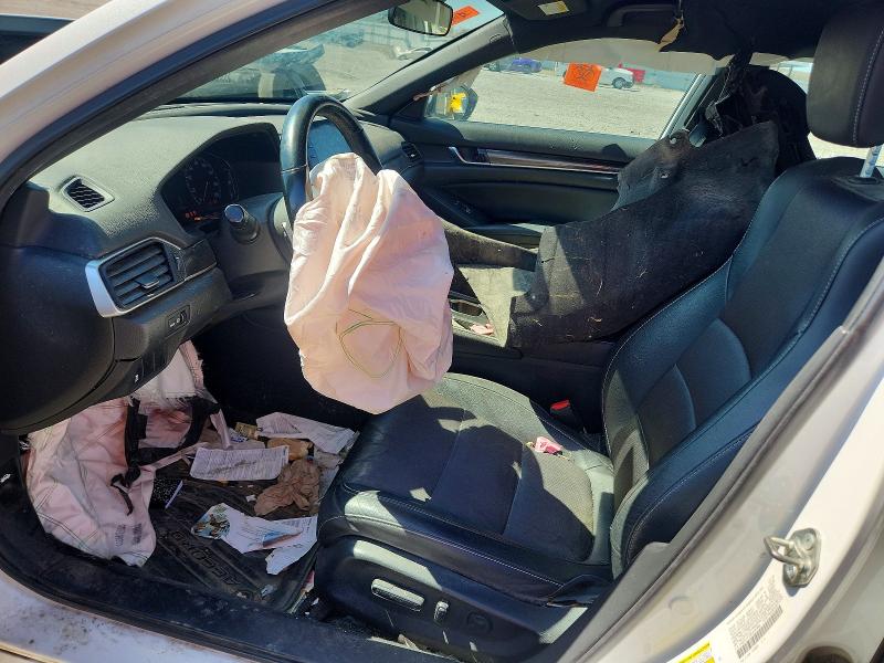 49185846 :رقم المزاد ، 1HGCV1F33KA147692 vin ، 2019 Honda Accord مزاد بيع