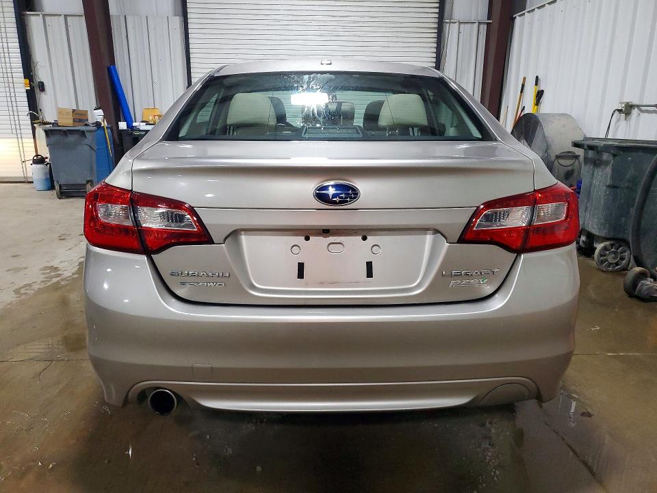 51239686 :رقم المزاد ، 4S3BNAL64F3010862 vin ، 2015 Subaru Legacy مزاد بيع