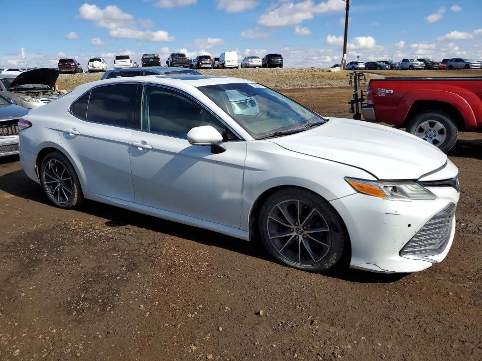 2018 Toyota Camry მანქანა იყიდება აუქციონზე, vin: 4T1B21HK7JU002851, აუქციონის ნომერი: 48670886
