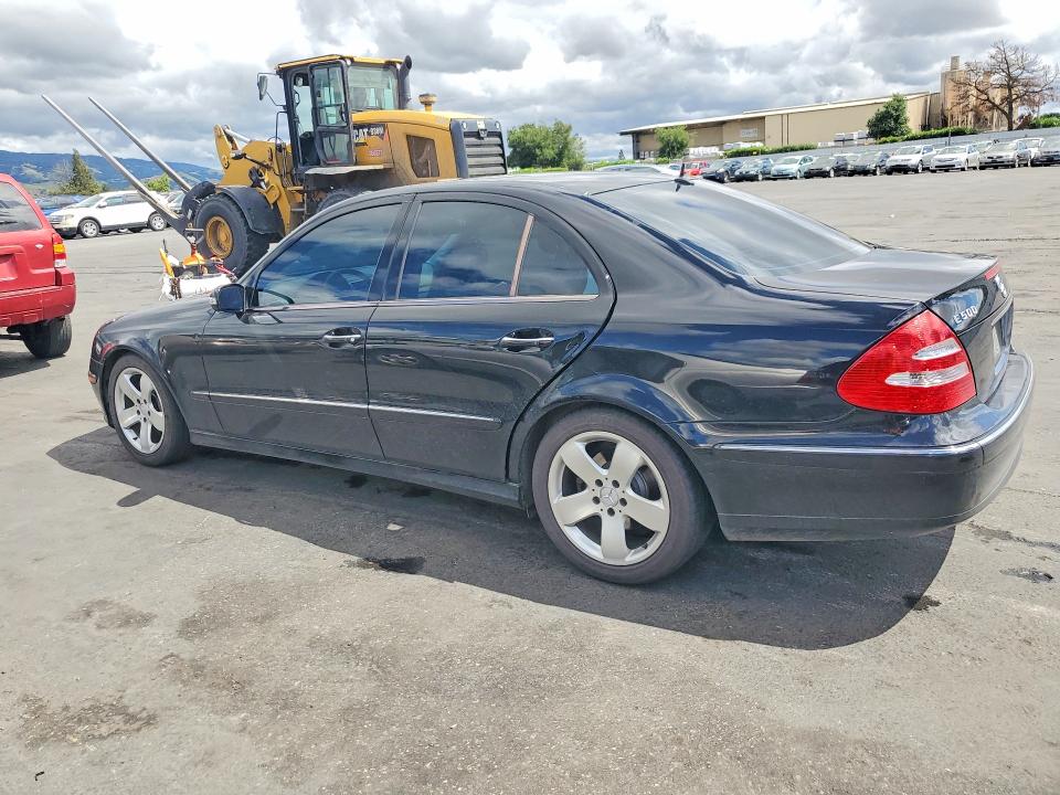 Продажа на аукционе авто 2003 Mercedes-benz E, vin: WDBUF70J13A279277, номер лота: 49623356