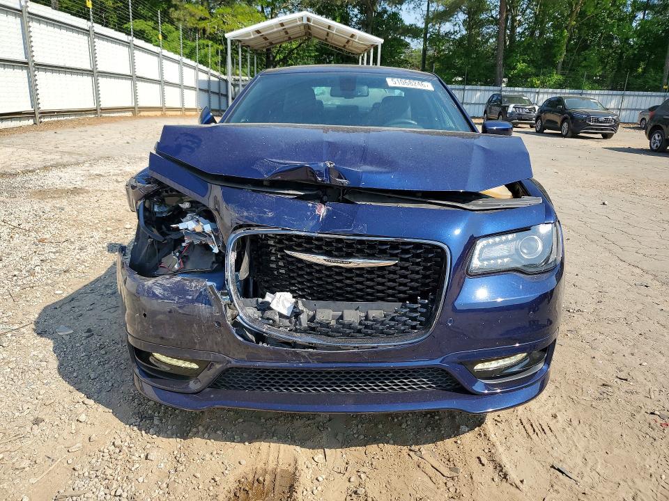 Продаж на аукціоні авто 2017 Chrysler 300, vin: 2C3CCABGXHH565386, номер лоту: 51068246