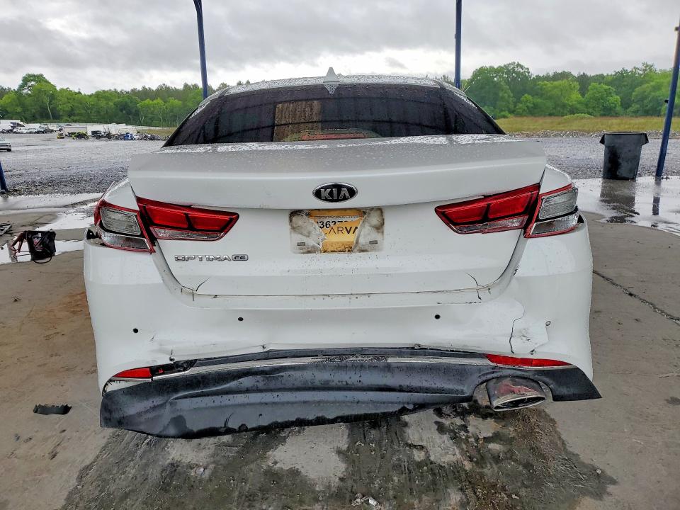 2018 Kia Optima მანქანა იყიდება აუქციონზე, vin: 5XXGT4L33JG228691, აუქციონის ნომერი: 51557046