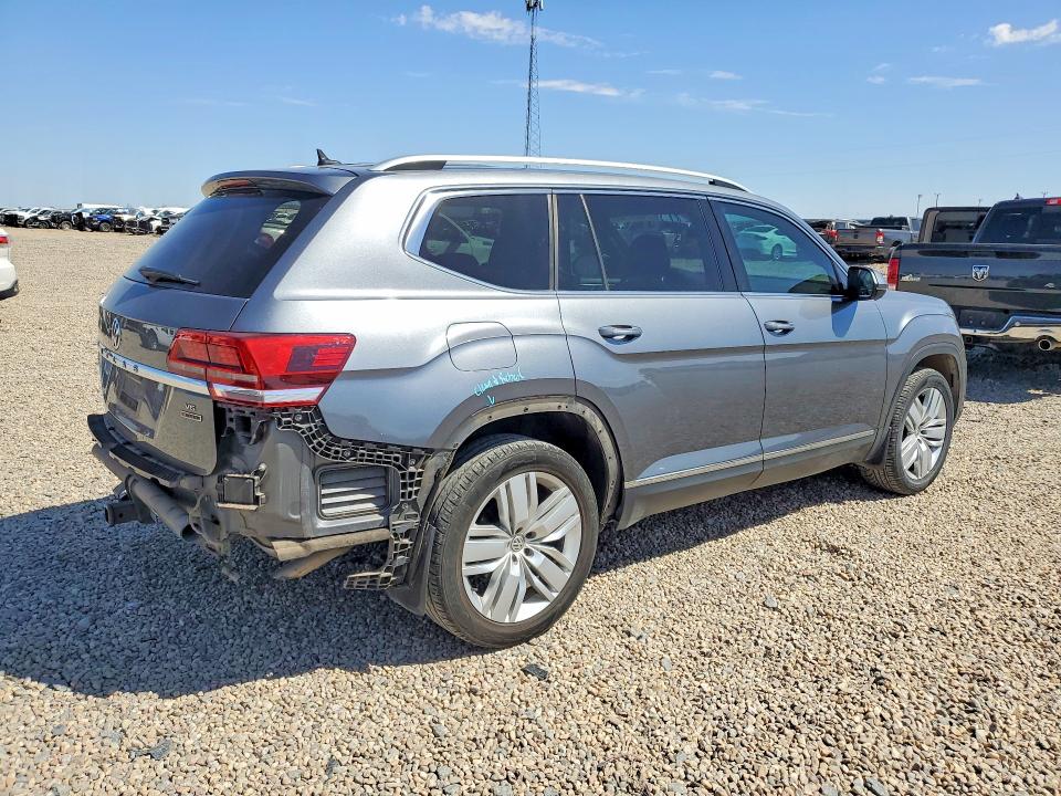 48897466 :رقم المزاد ، 1V2NR2CA4JC563661 vin ، 2018 Volkswagen Atlas مزاد بيع