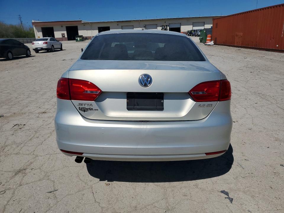 49042266 :رقم المزاد ، 3VWDZ7AJ6BM049479 vin ، 2011 Volkswagen Jetta مزاد بيع