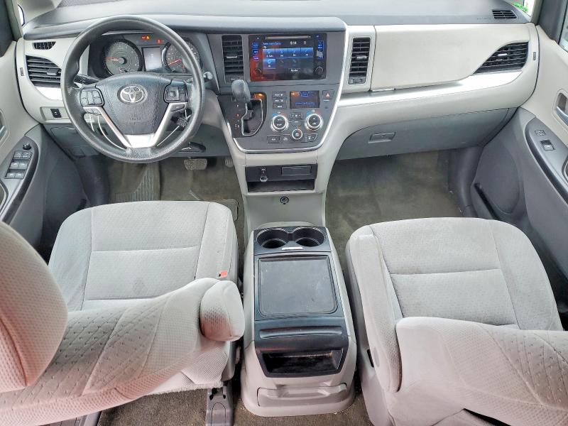 50431836 :رقم المزاد ، 5TDKK3DC2FS599966 vin ، 2015 Toyota Sienna مزاد بيع