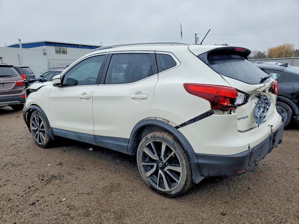 2017 Nissan Qashqai მანქანა იყიდება აუქციონზე, vin: JN1BJ1CR6HW108656, აუქციონის ნომერი: 49925246